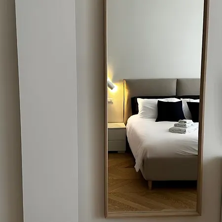 Giulia's Corner Апартаменты *